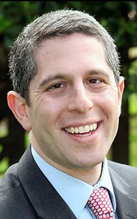 Dr. Yoni Schwab