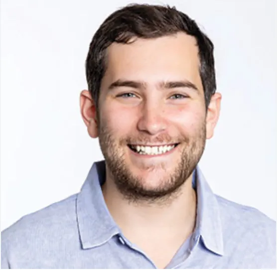 Alex harris Headshot