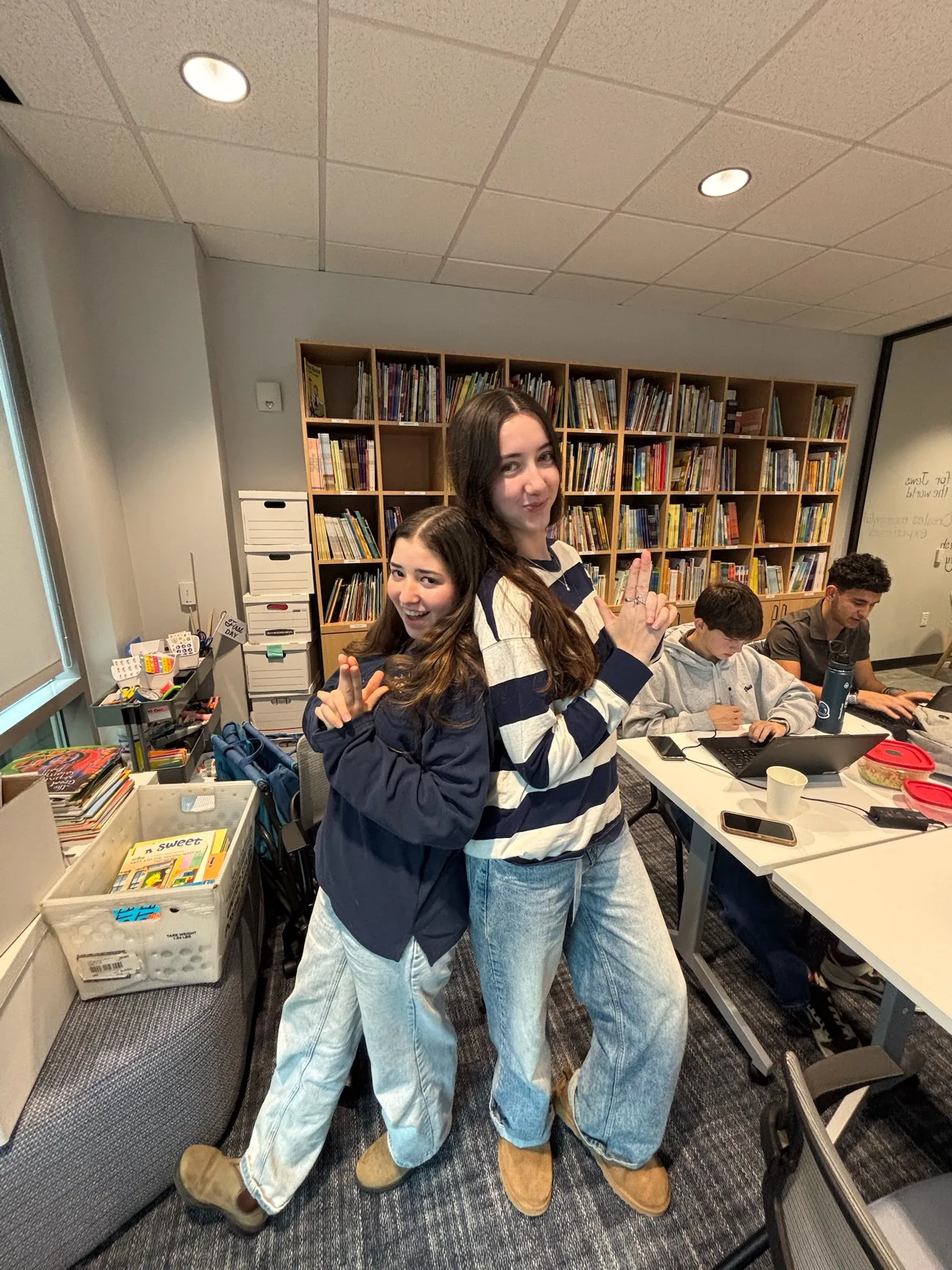 Two female 2025-2026 Shinshinim pose together